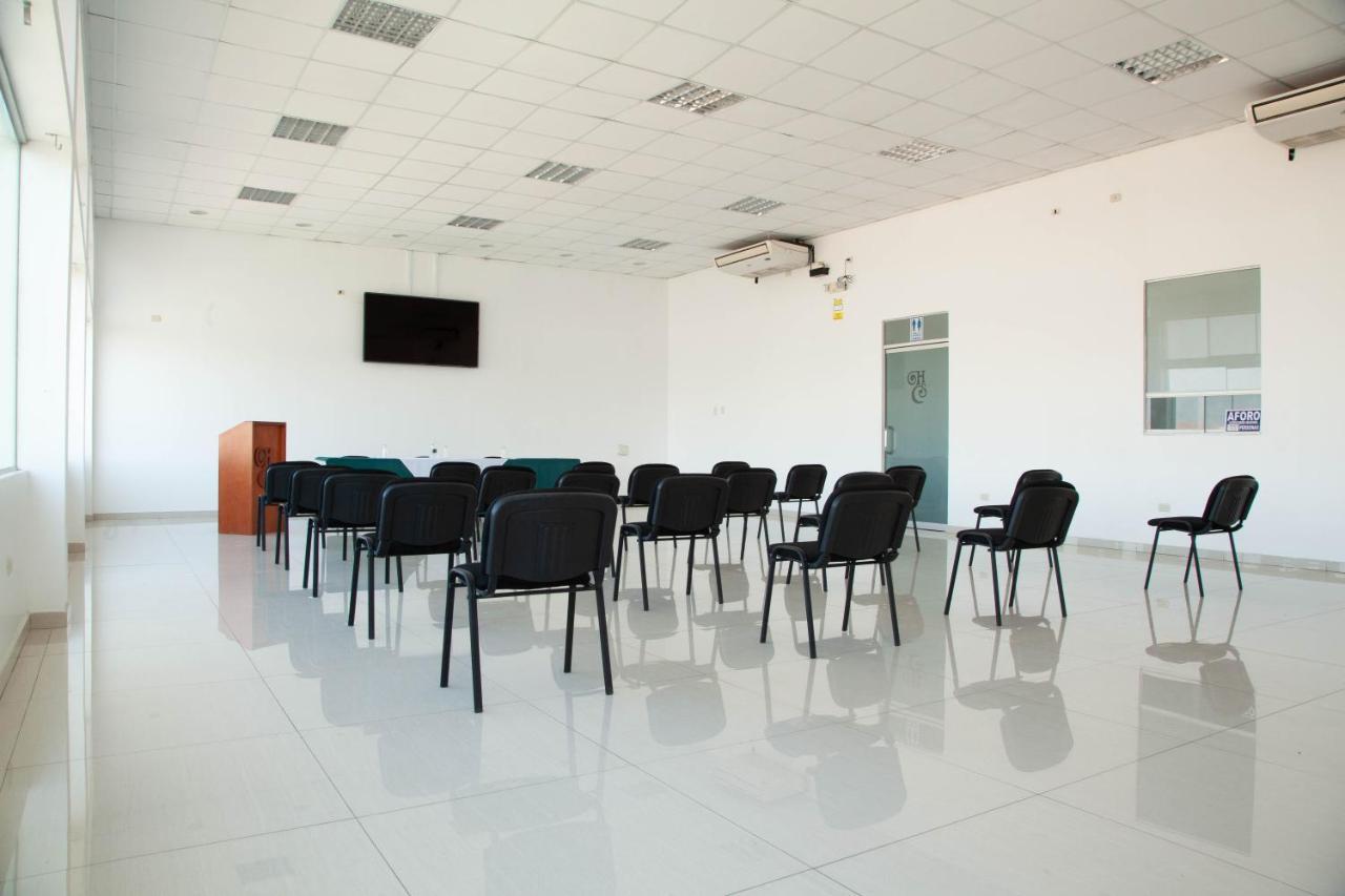 טאקנה Holiday Suites מראה חיצוני תמונה