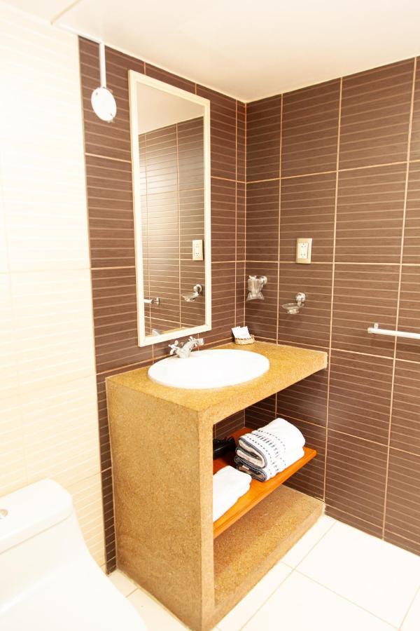 טאקנה Holiday Suites מראה חיצוני תמונה
