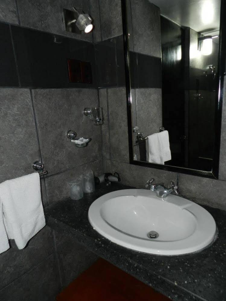טאקנה Holiday Suites מראה חיצוני תמונה